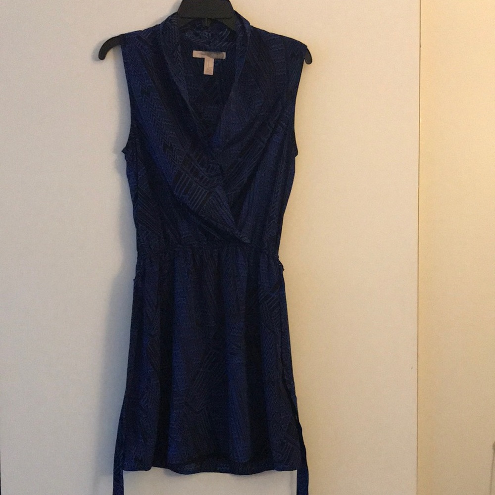 Blue/black patterned sleeveless dress